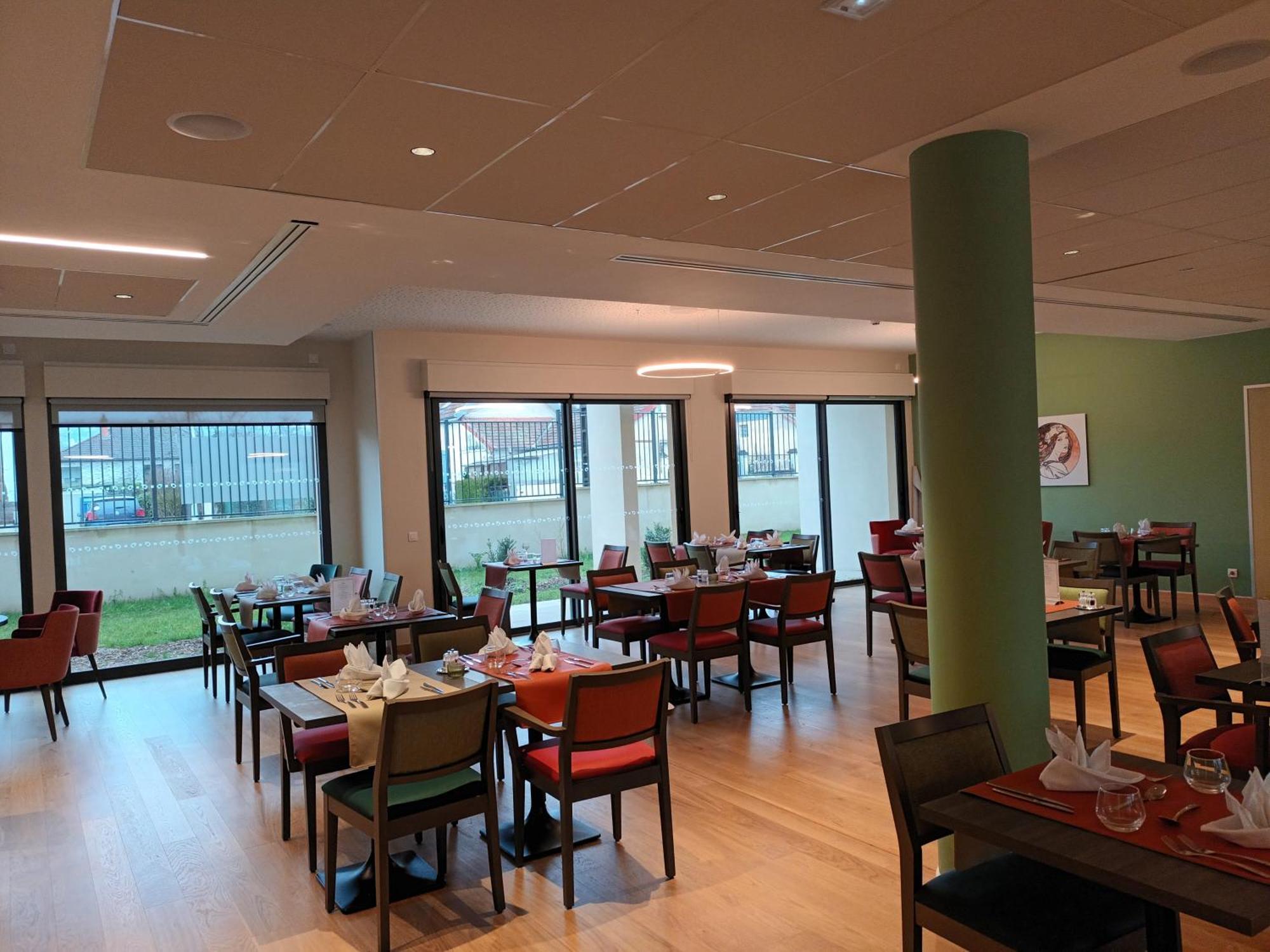 Aparthotel Domitys Les Demoiselles à Beaune  Extérieur photo